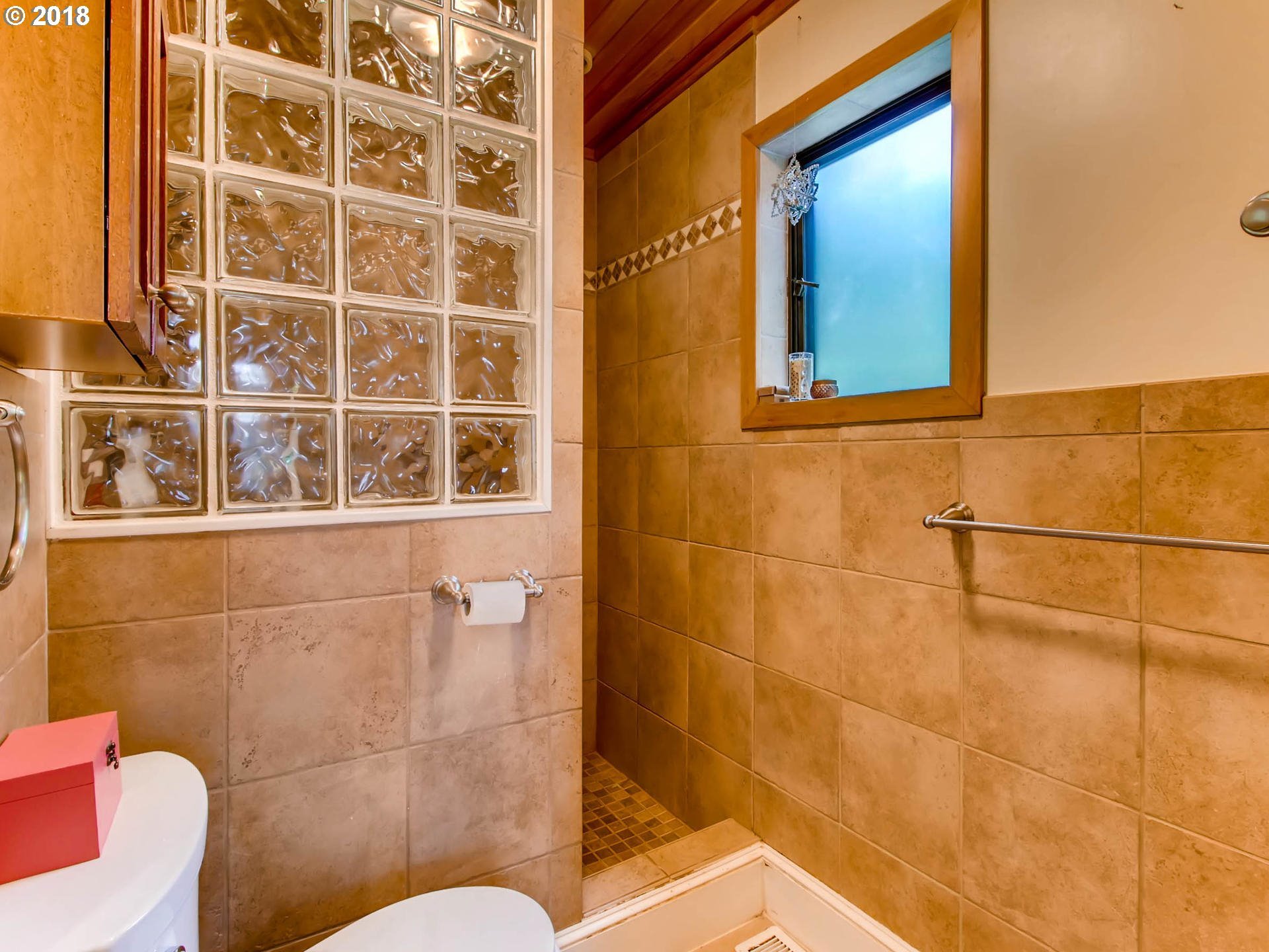 4629 Northwest Seblar Terrace Portland, OR 97210 - Photo 12 of 23 Gallery Image 12