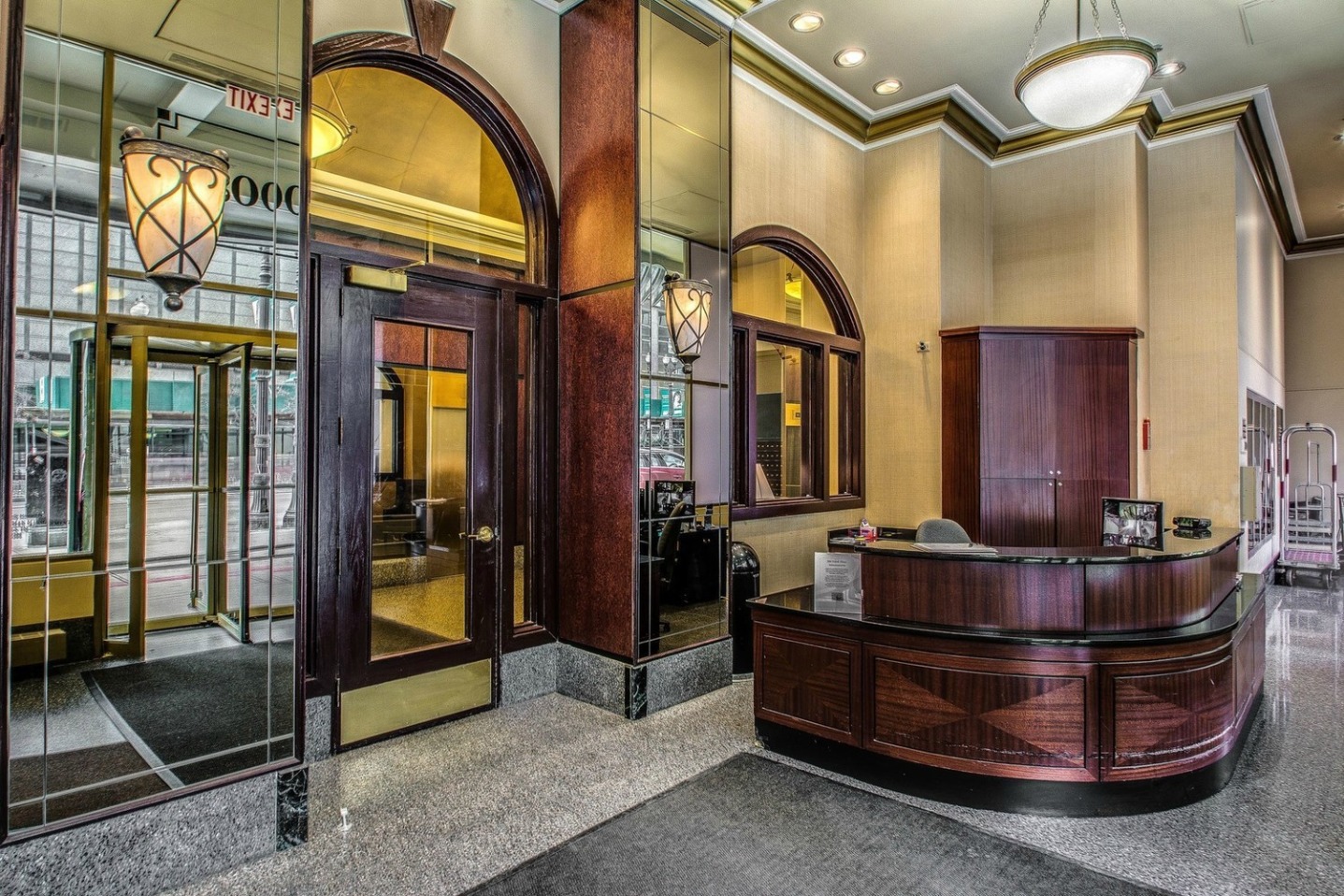 200 N Dearborn St, Chicago, IL 60601 - Photo 4 of 10