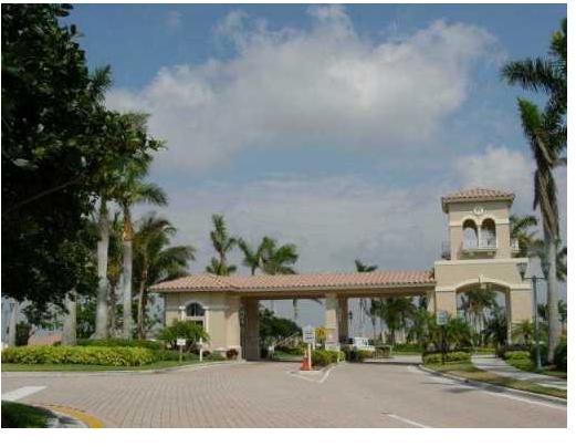 Encantada Pembroke Pines, FL 33029 - Photo 2 of 17