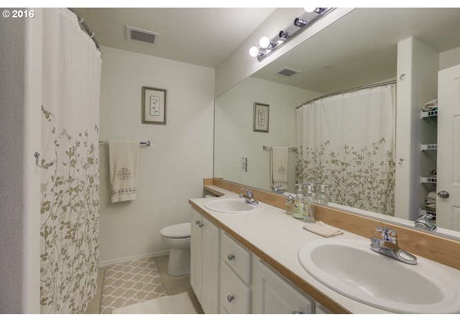 13700 Southwest Scholls Ferry Road, Unit 101 Beaverton, OR 97007 - Photo 10 of 12 Gallery Image 10