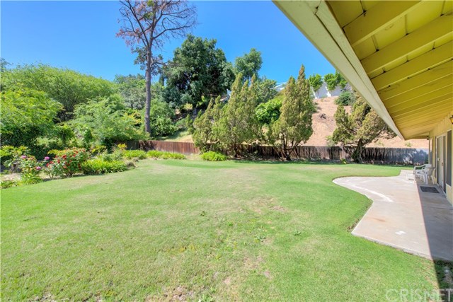 15500 Royal Ridge Road Sherman Oaks, CA 91403 - Photo 28 of 31