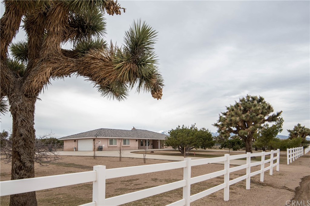 10875 Elsinore Road Oak Hills, CA 92344 - Photo 1 of 1 Welcome Home!