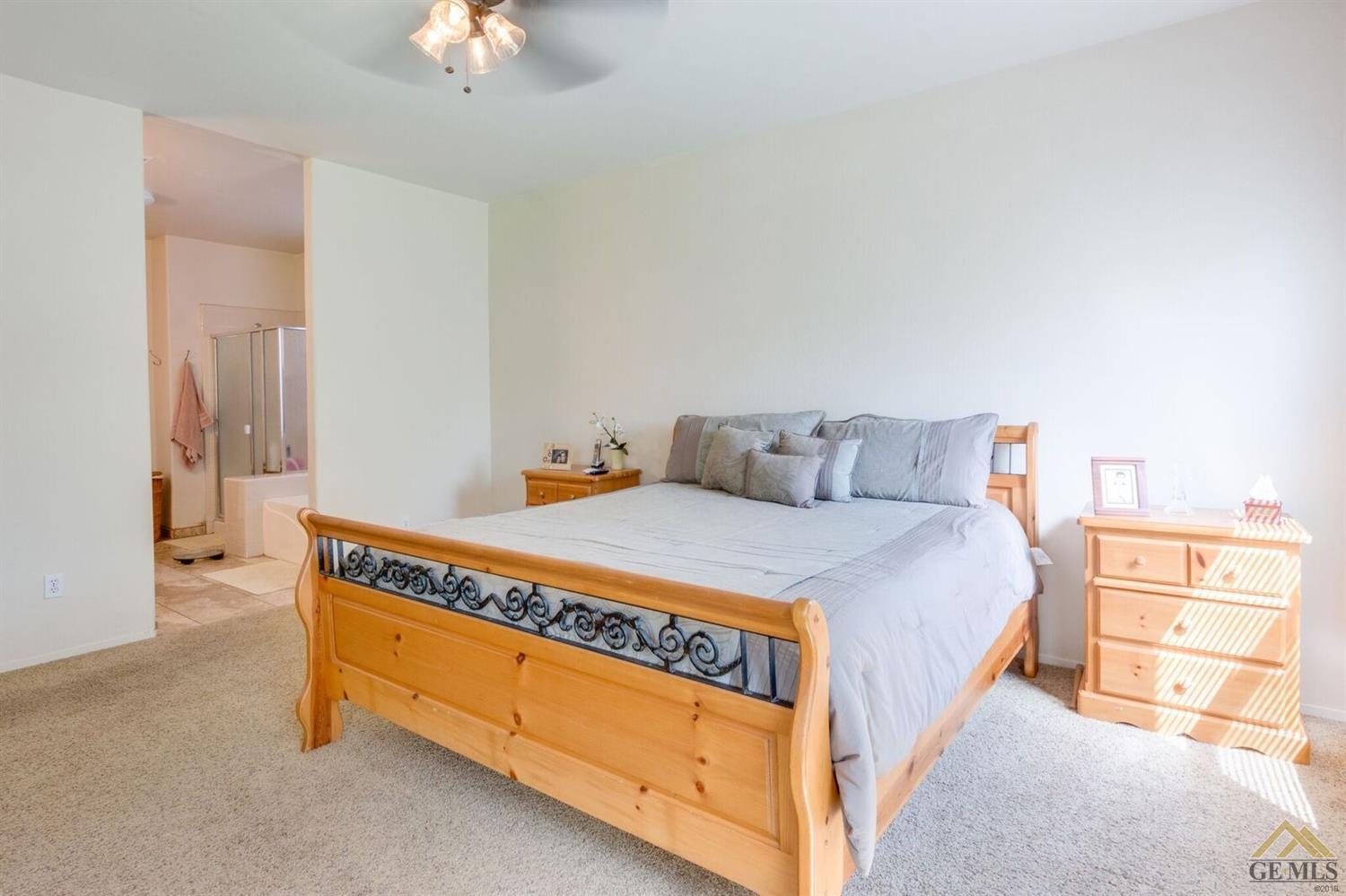 11503 Revolution Road Bakersfield, CA 93312 - Photo 16 of 28 Gallery Image 16