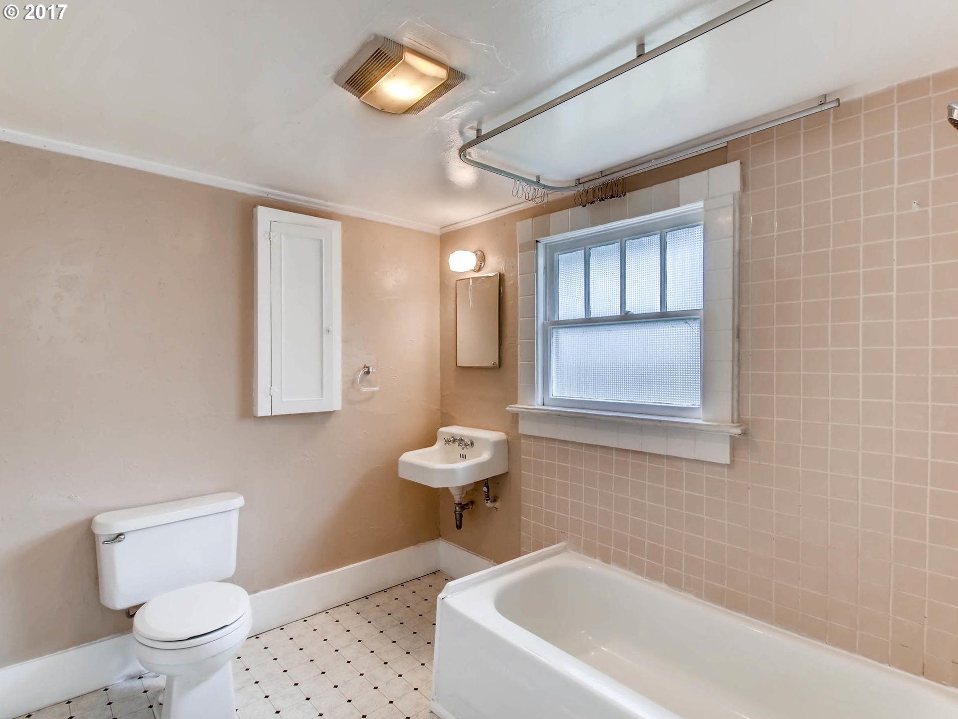 4775 Southwest Main Avenue Beaverton, OR 97005 - Photo 17 of 32 Gallery Image 17