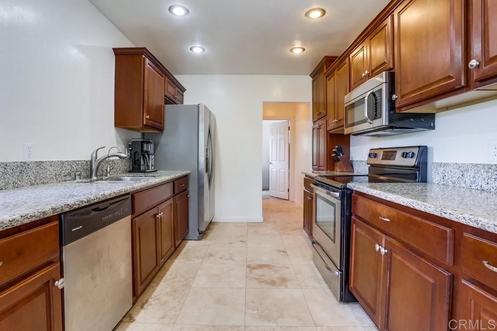 10105 Toledo Road Spring Valley, CA 91977 - Photo 7 of 25 Gallery Image 7