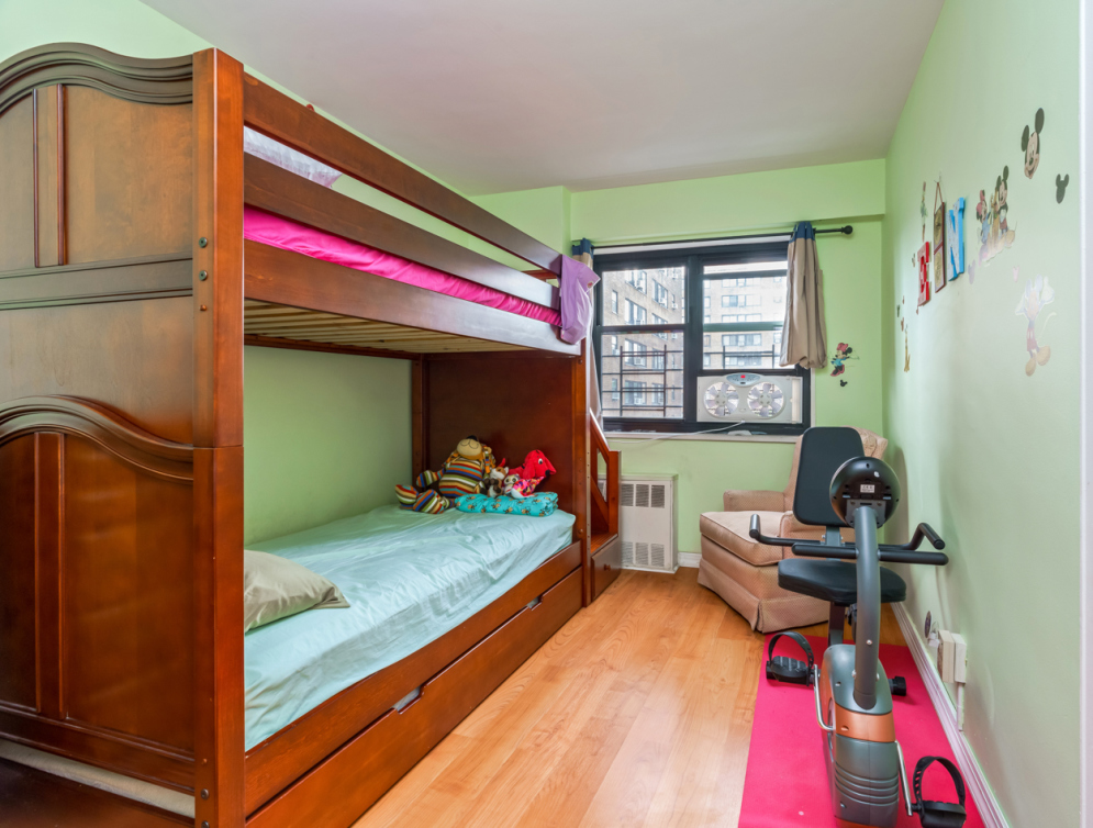 33-68 21st Street, Unit 8C Queens, NY 11106 - Photo 9 of 13