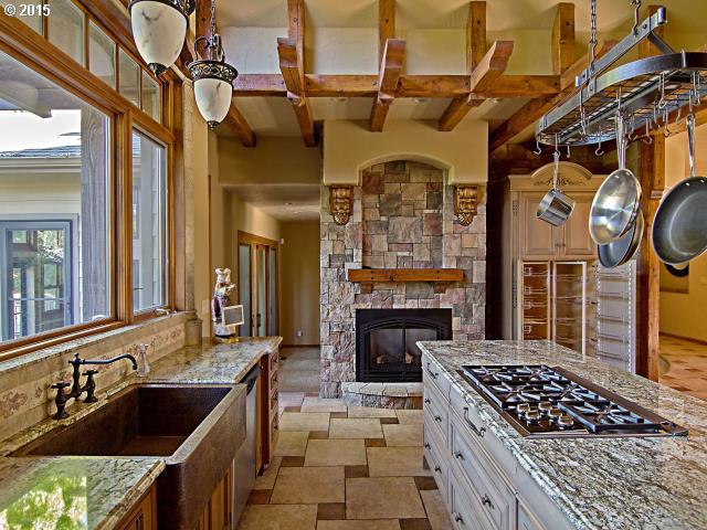 3274 Fisher Road Roseburg, OR 97471 - Photo 3 of 16 Gallery Image 3