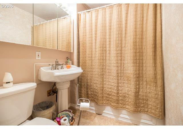 2137 Cole Road Oakland, OR 97462 - Photo 14 of 16 Gallery Image 14