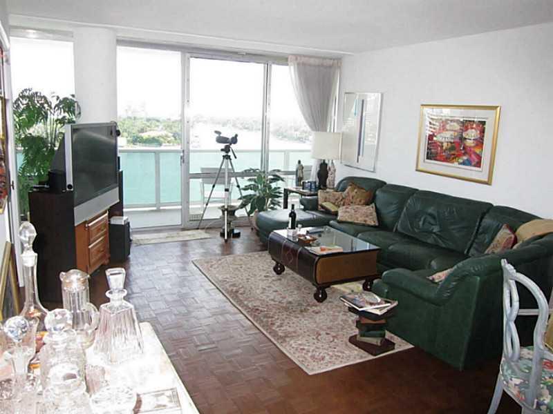 Normandy Isle Miami Beach, FL 33141 - Photo 4 of 31