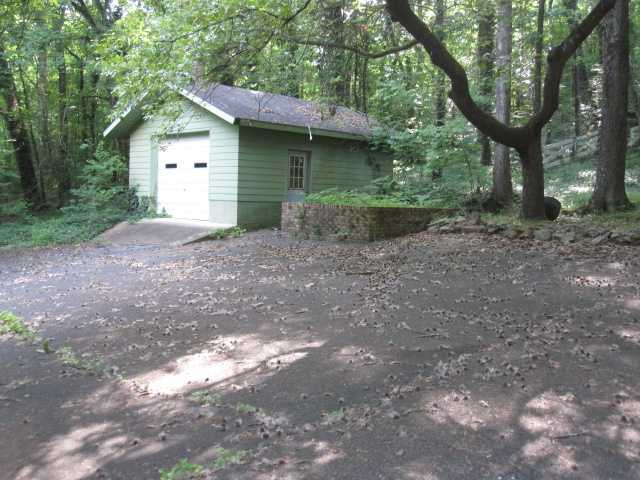 1560 Riverside Lane Adamsville, TN 38310 - Photo 10 of 16 Extra garage