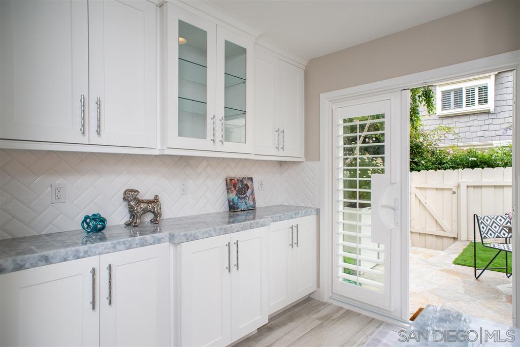 809 Del Mar Downs Road, Unit F Solana Beach, CA 92075 - Photo 7 of 25