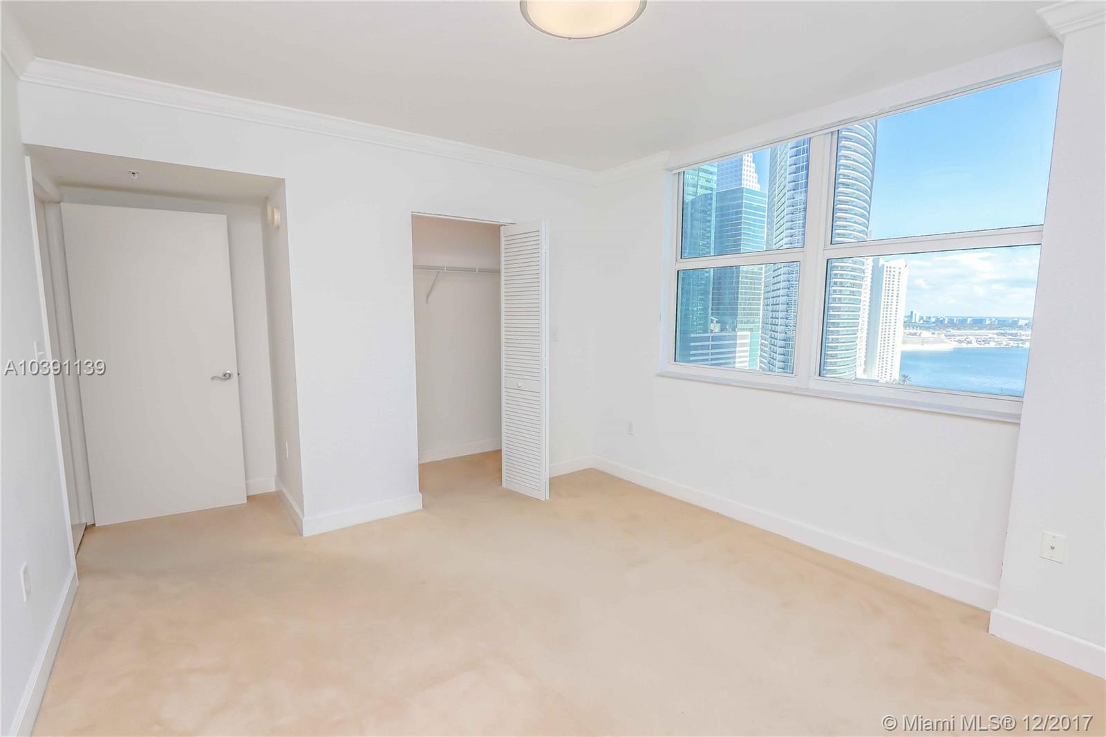 31 Southeast 5th Street, Unit 3110 Miami, FL 33131 - Photo 11 of 36