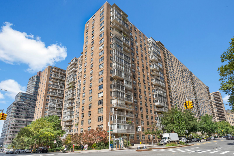 Lincoln Guild 303 W 66th St, Manhattan, NY 10023 - Photo 2 of 6