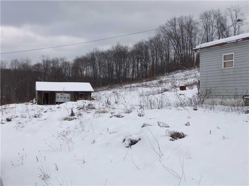 202 Cartwright Road Chicora, PA 16025 - Photo 2 of 12
