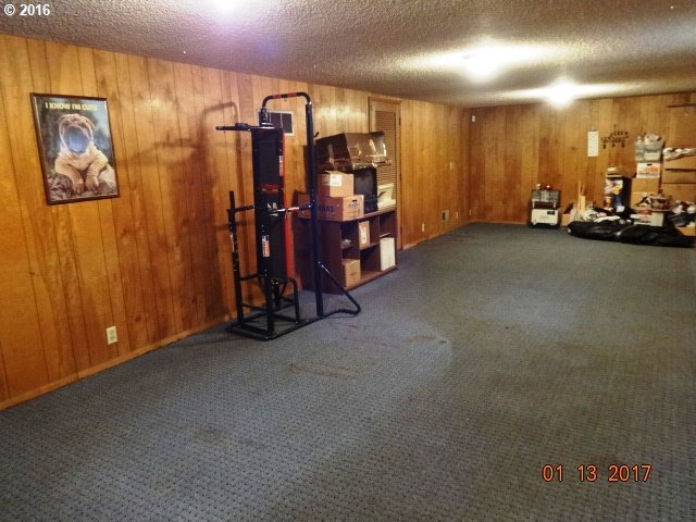 6443 Northeast Dole Road Myrtle Creek, OR 97457 - Photo 3 of 32 Gallery Image 3