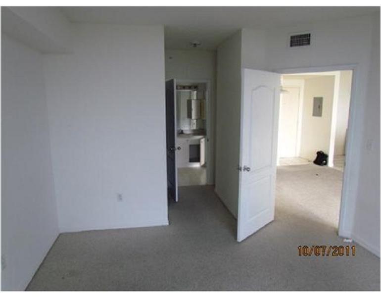 Flagami Miami, FL 33126 - Photo 3 of 14