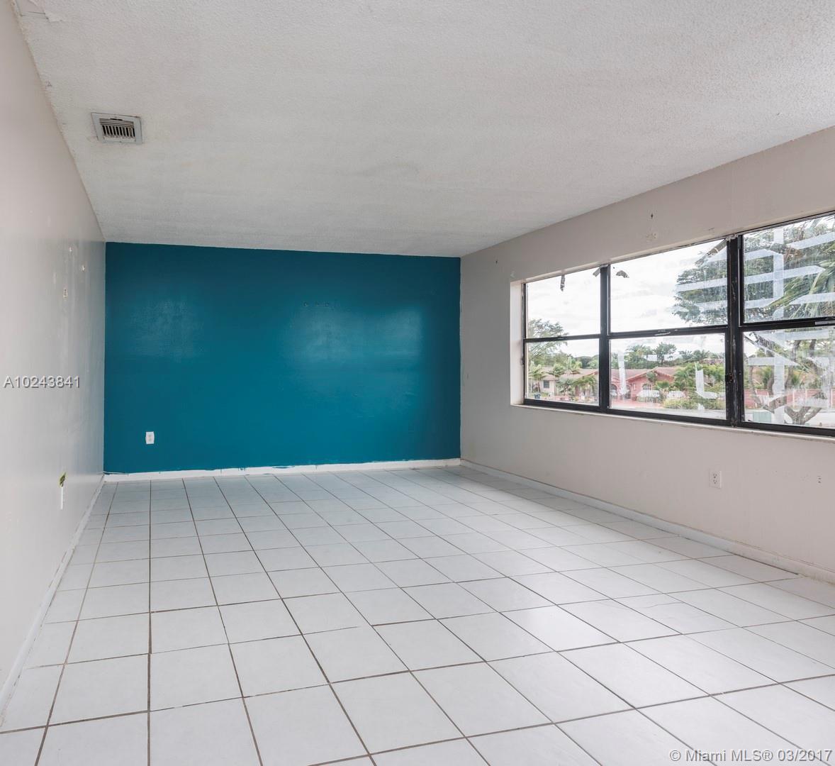 13404 Southwest 14th Terrace, Unit 13404 Miami, FL 33184 - Photo 14 of 19