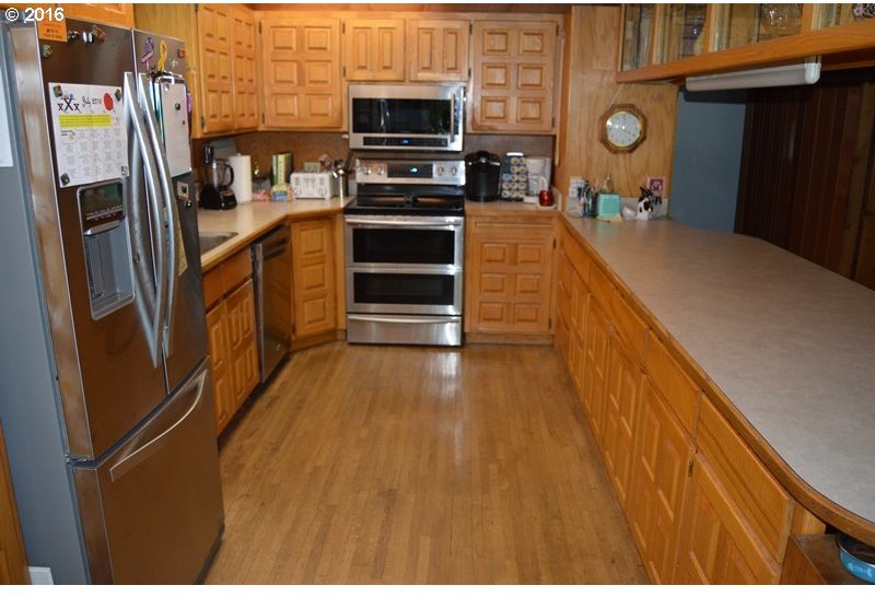 8520 Sunnyside Road Southeast Salem, OR 97306 - Photo 19 of 32 Gallery Image 19