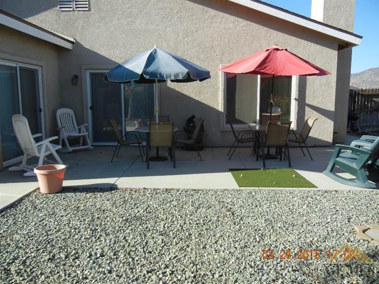 1036 Clearview Street Tehachapi, CA 93561 - Photo 7 of 20 Gallery Image 7
