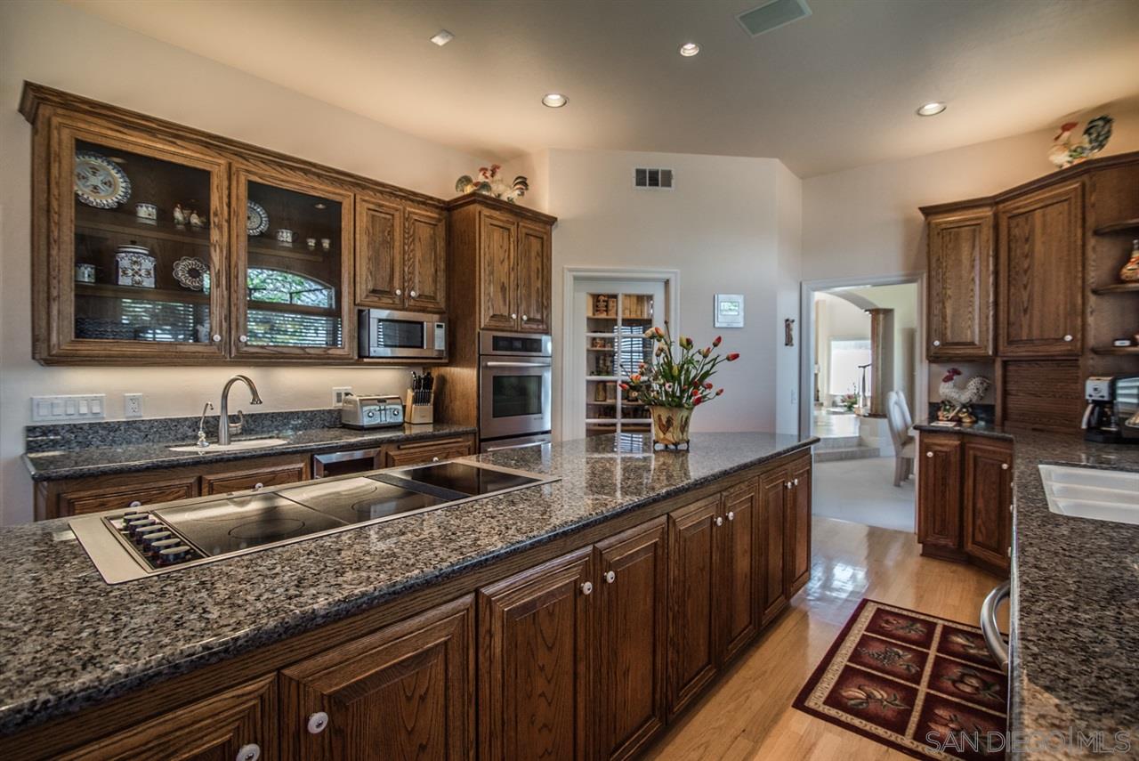 9569 Palomino Ridge Drive Lakeside, CA 92040 - Photo 12 of 25