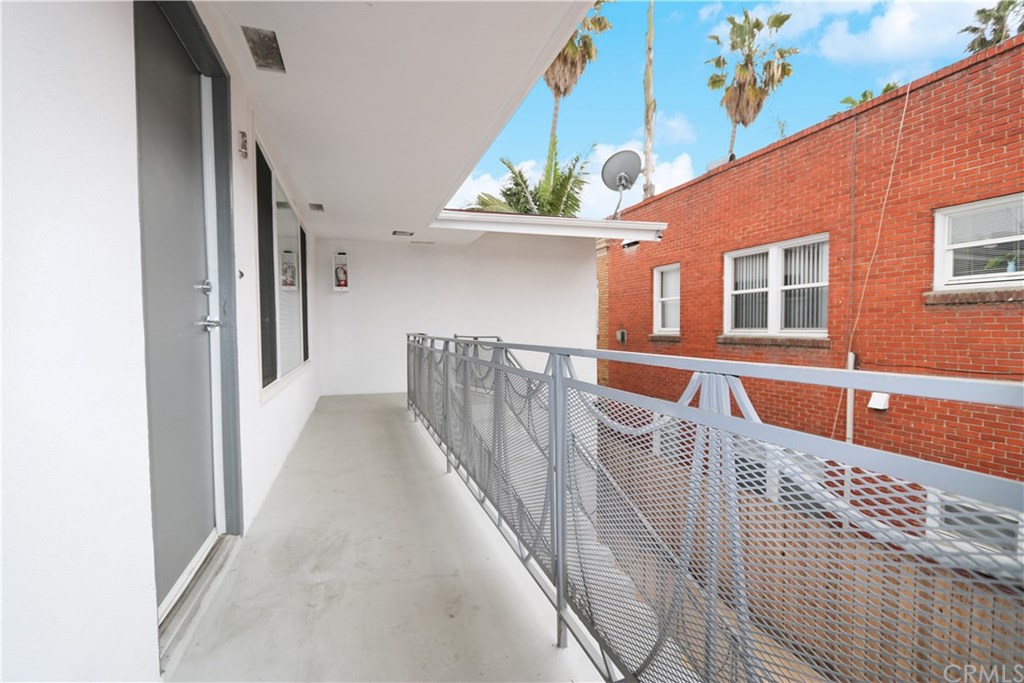 939 Pacific Avenue Long Beach, CA 90813 - Photo 7 of 16