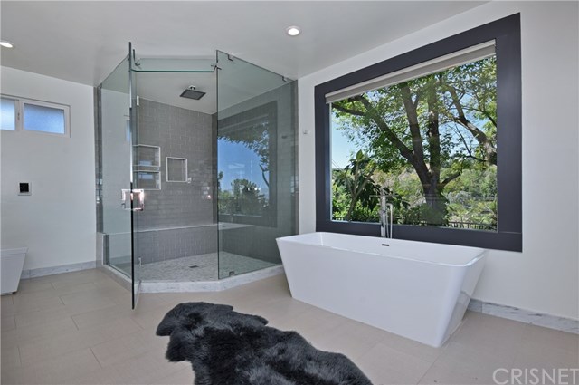 4406 Coronet Drive Encino, CA 91316 - Photo 19 of 44