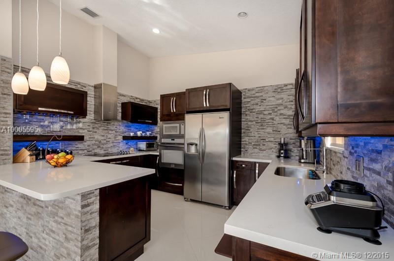 15962 Southwest 62nd Street Miami, FL 33193 - Photo 8 of 33