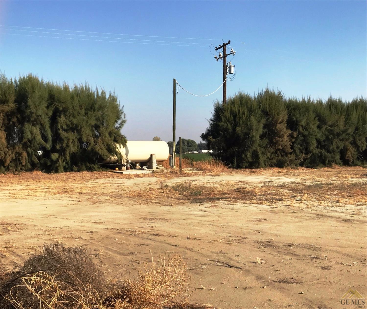 6910 Cobb Road Bakersfield, CA 93313 - Photo 5 of 9 Gallery Image 5