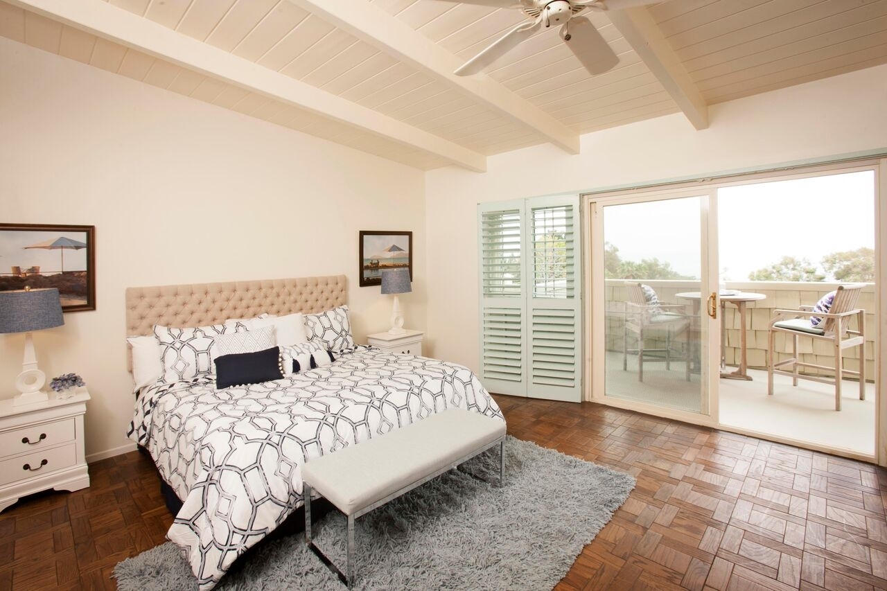 345 El Amigo Road Del Mar, CA 92014 - Photo 11 of 25 Gallery Image 11