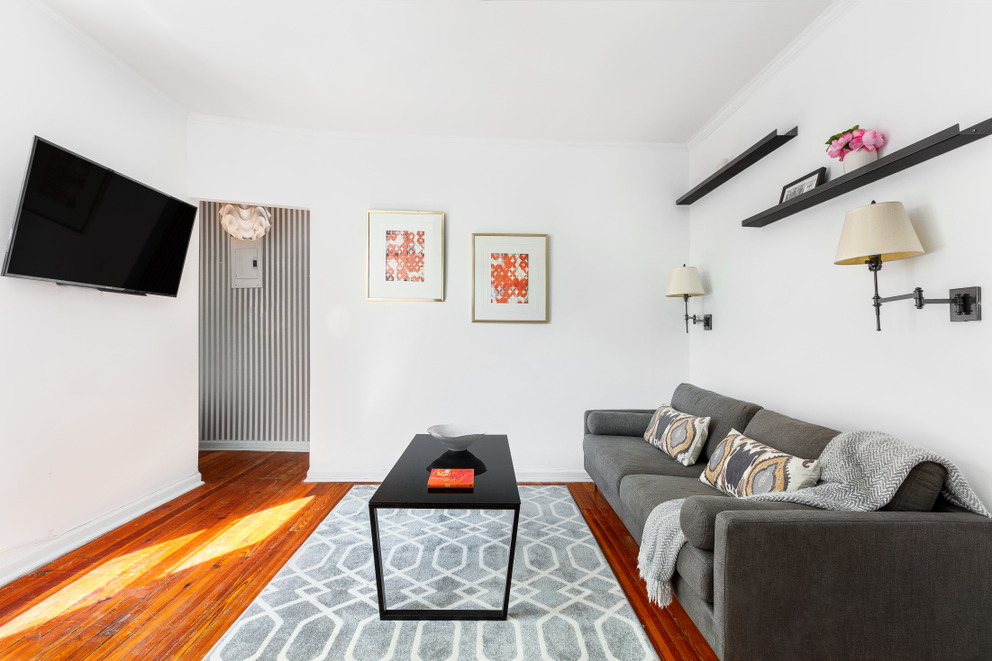 204 West 10th Street, Unit 14S Manhattan, NY 10014 - Photo 3 of 5