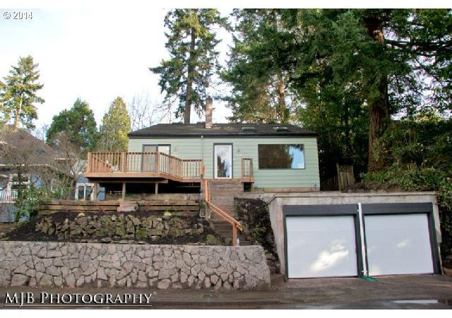 2710 Southwest Homar Avenue Portland, OR 97201 - Photo 1 of 15