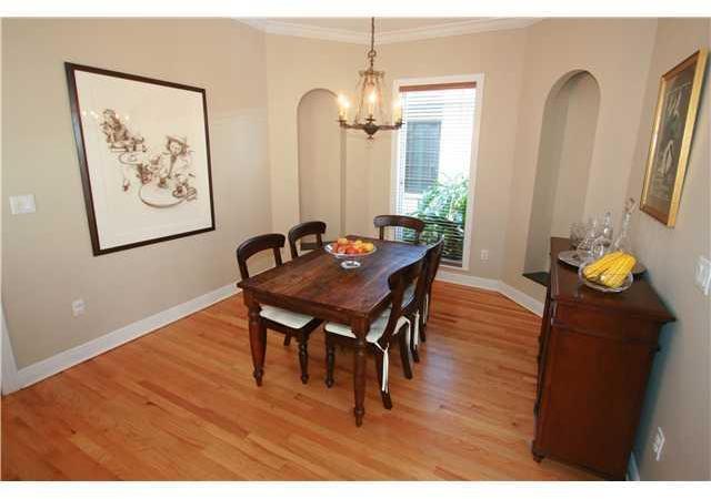 318 Ridgewood Road Coral Gables, FL 33133 - Photo 6 of 25 Gallery Image 6