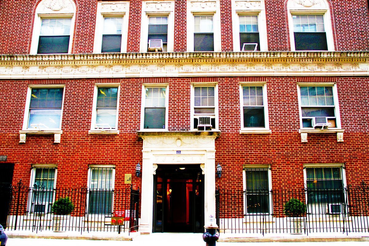 25 West 64th Street, Unit 7E Manhattan, NY 10023 - Photo 1 of 23