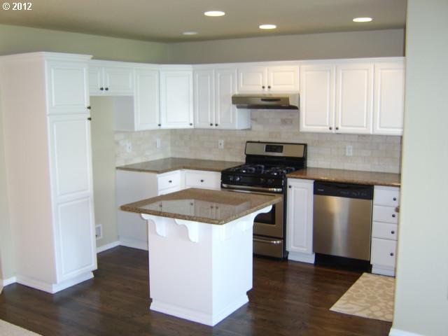 22060 Southwest Grahams Ferry Road, Unit B Tualatin, OR 97062 - Photo 3 of 13 Gallery Image 3