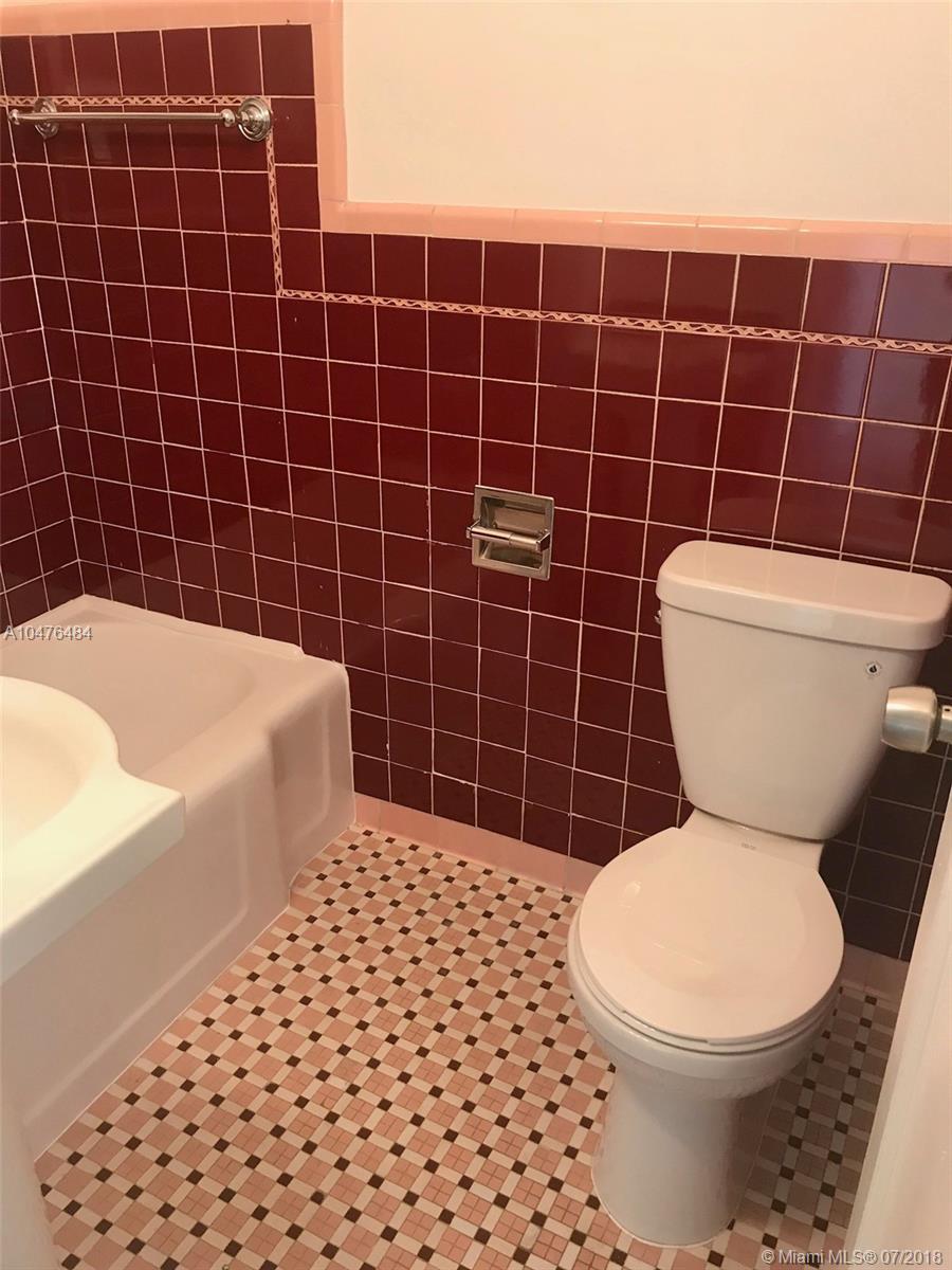 8900 Abbott Avenue Surfside, FL 33154 - Photo 13 of 41