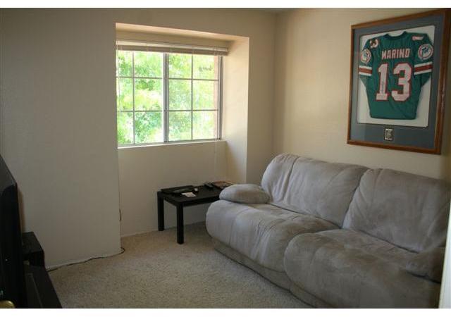 1471 Green Oak Road Vista, CA 92081 - Photo 14 of 19 One of the secondary bedrooms....