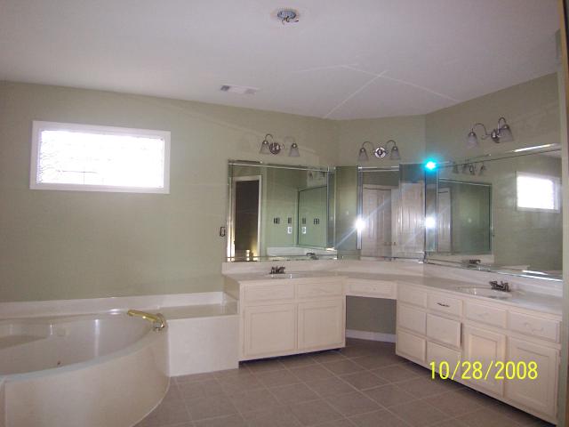 1145 Stanton Hall Road Collierville, TN 38017 - Photo 3 of 10 Gallery Image 3