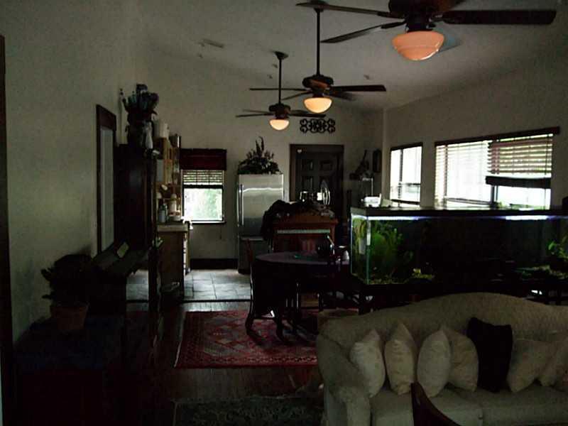 36 Northeast 49th Street Miami, FL 33137 - Photo 7 of 11
