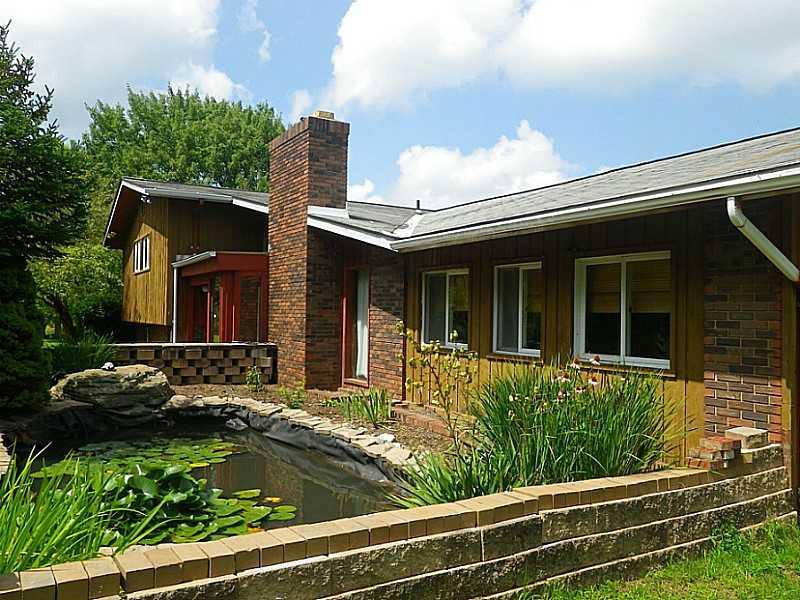 353 Armstrong Road Tarentum, PA 15084 - Photo 1 of 6 Gallery Image 1