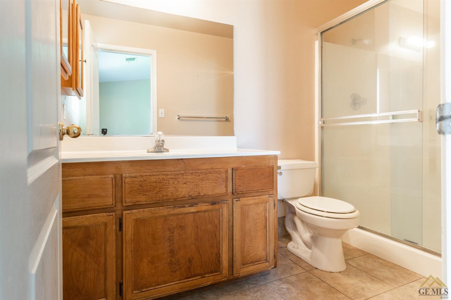4420 Oregano Road Bakersfield, CA 93313 - Photo 15 of 24 Gallery Image 15