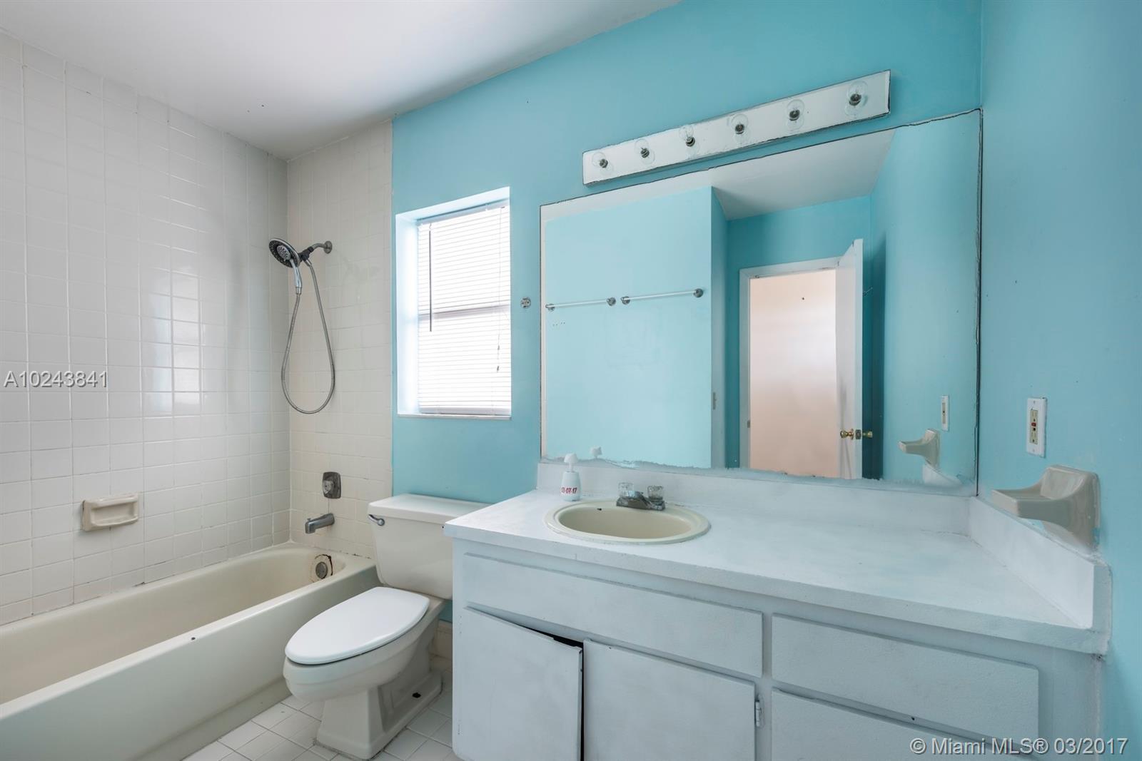 13404 Southwest 14th Terrace, Unit 13404 Miami, FL 33184 - Photo 13 of 19