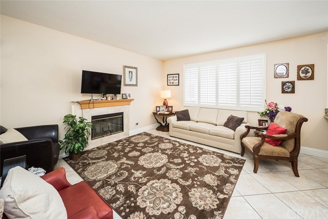 43 Declaration Place Irvine, CA 92602 - Photo 9 of 22