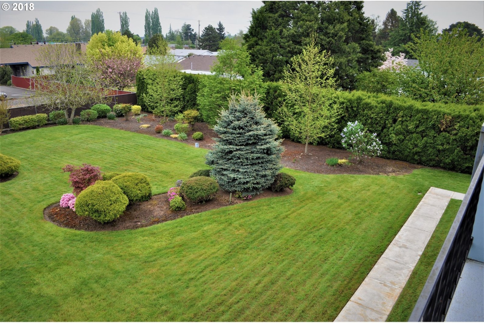 950 Evergreen Road, Unit 320 Woodburn, OR 97071 - Photo 2 of 14 Gallery Image 2