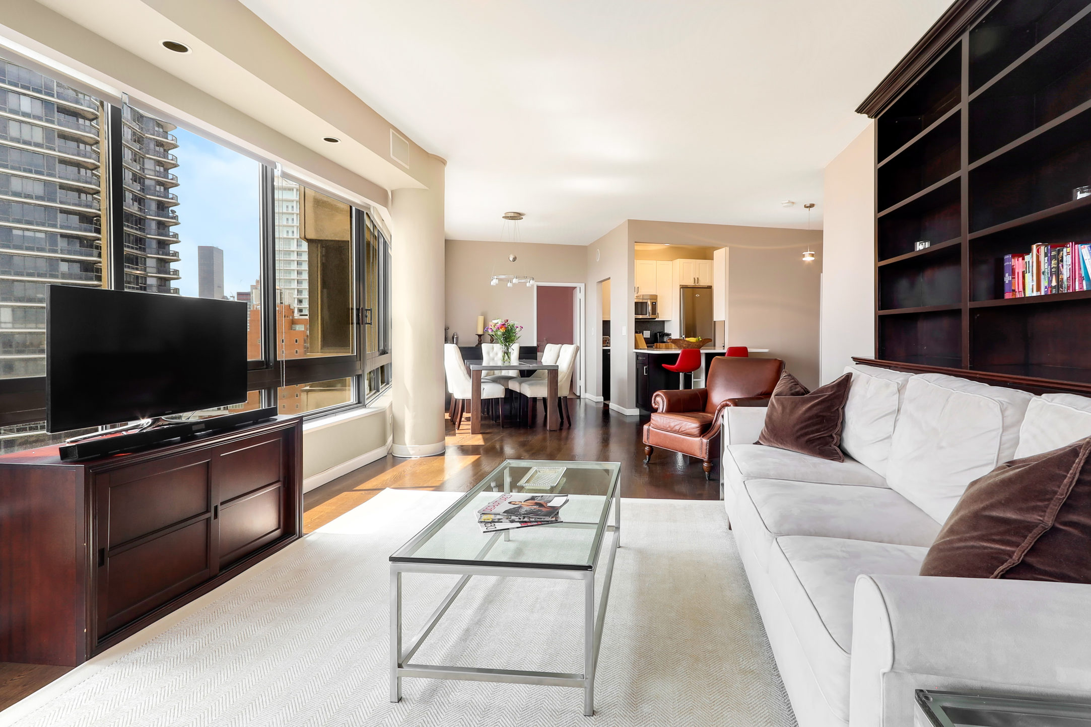 167 East 61st Street, Unit 30E Manhattan, NY 10065 - Photo 4 of 12