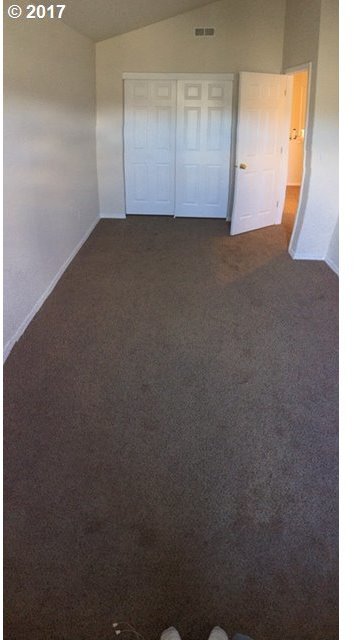 5845 Southeast 17th Loop Gresham, OR 97080 - Photo 11 of 17 Gallery Image 11