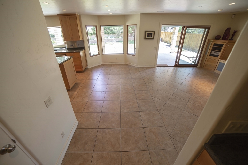 3172 Lower Ridge Road San Diego, CA 92130 - Photo 7 of 18