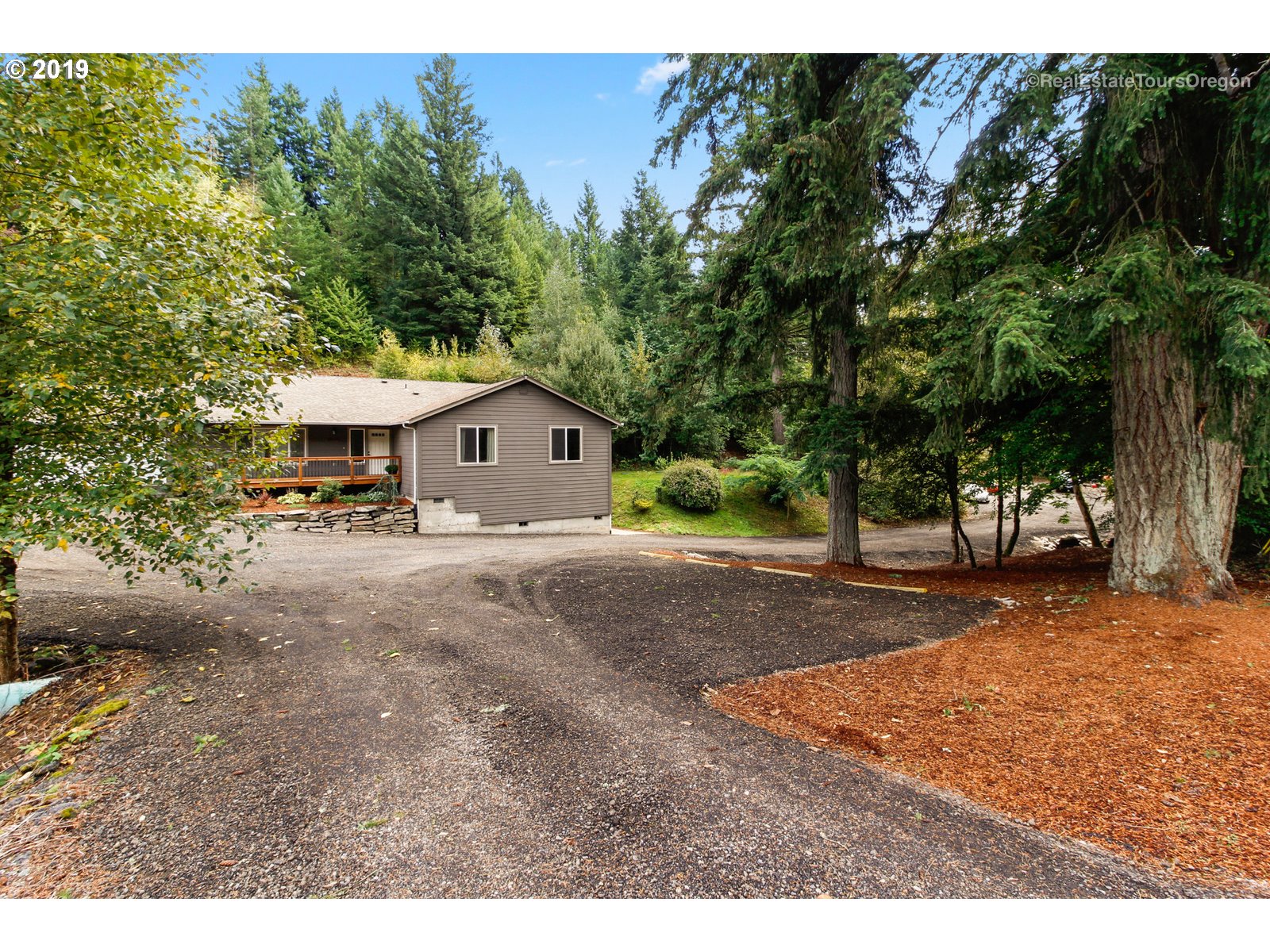 18470 South Henrici Road Oregon City, OR 97045 - Photo 1 of 29 Gallery Image 1