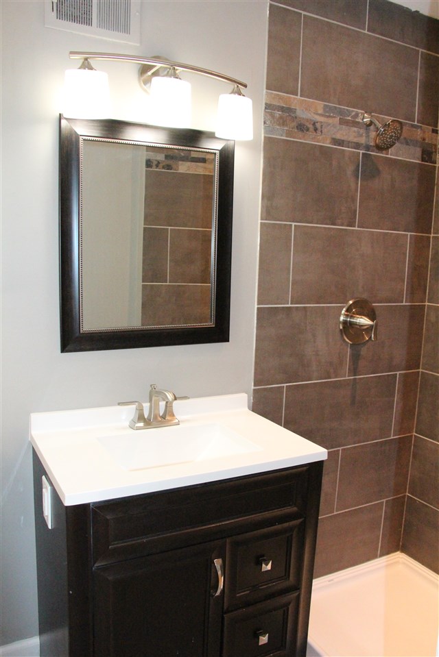 1468 Wilbec Road Memphis, TN 38117 - Photo 10 of 20 Gallery Image 10