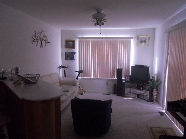 303 Doughty Road Pleasantville, NJ 08232 - Photo 6 of 12 Gallery Image 6