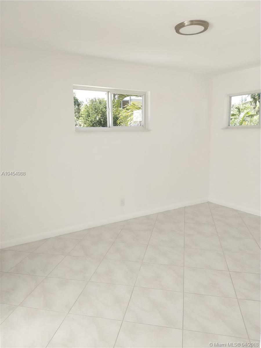 5370 Redwood Road Plantation, FL 33317 - Photo 27 of 45 Gallery Image 27
